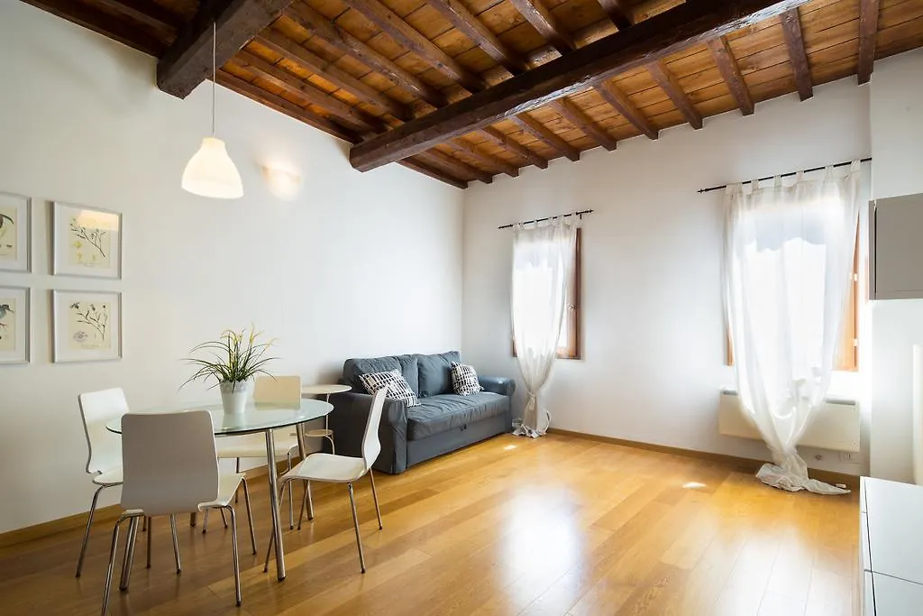 Dante'S Peak Apartment Florence